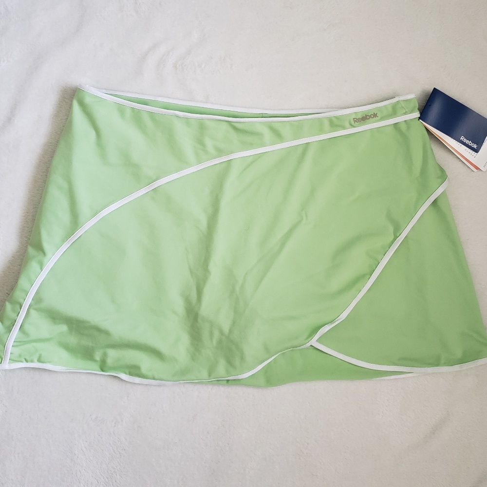 Reebok Skort NWT size XL